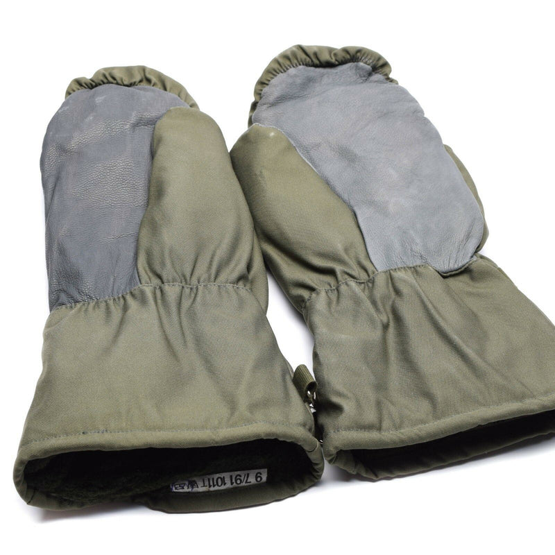 Original tysk armé olivgrå camo mittens bw militär fråga stridshandskar