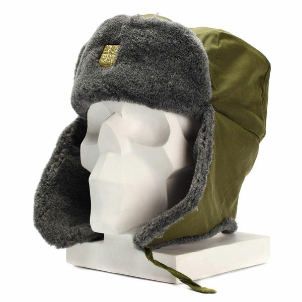 Äkta tjeckiska armé Cap militär vinterhatt ushanka grå olivhatt med märke ny