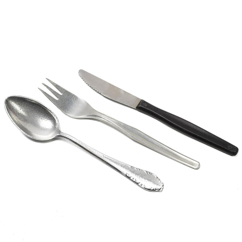 Äkta tjeckiska armé 3 stycken aluminium bestick set vit väska militäröverskott