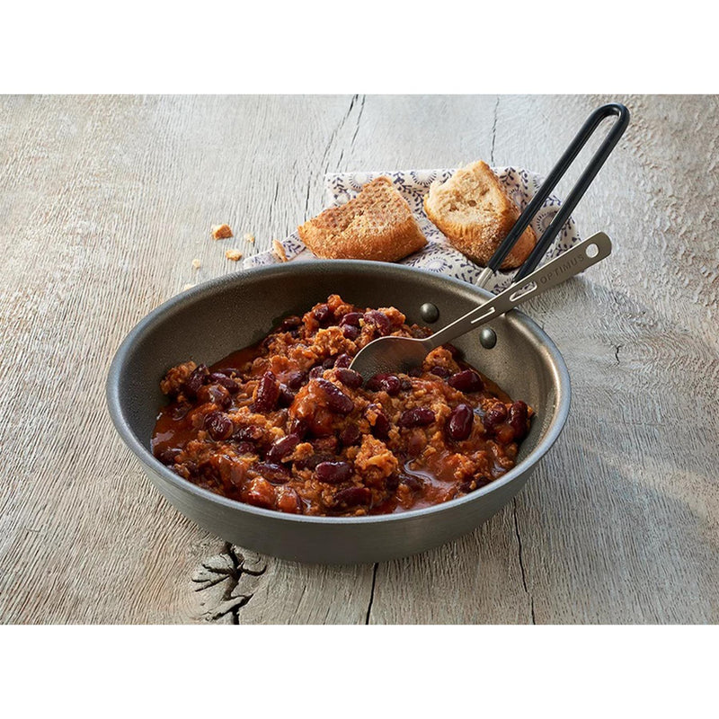 Trek'n äter huvudmåltid chili con carne överlevnad dehydratiserad vandring camping mat
