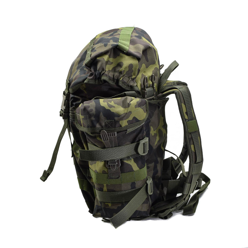 Original Tjeckien Military Molle ryggsäck Snabbutsläpp Woodland Camo 30L