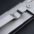 Boker Plus BabyX fällbar fickkniv D2 Blade Rostfritt stål Handtag Grå