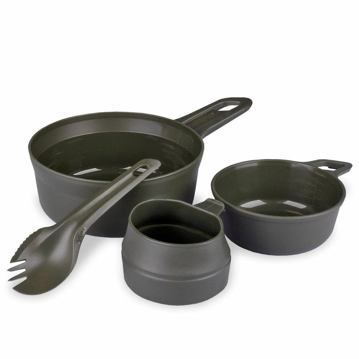 Olivgrön BPA-fri Wildo utomhus mess kit set med stor skål, liten skål, hopfällbar kopp och spork för campingmåltider.