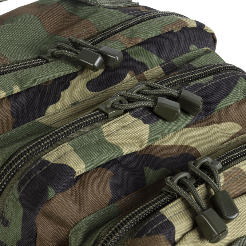 Mil-Tec U.S. Assault Trekking Rucksack 36L ryggsäck Woodland Camo Vandring Daypack