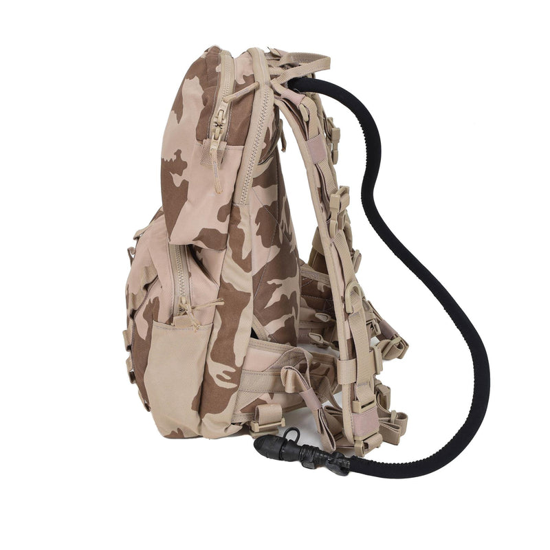 Äkta tjeckiska arméhydration av ryggsäckssystem CZ95 Desert Camouflage 3 liter nya