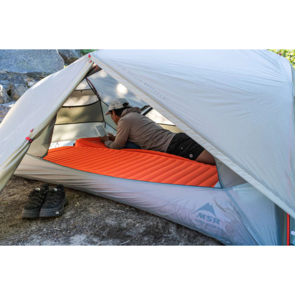 Therm-a-Rest NeoLoft Regular Bred Isolerad liggunderlag 185 x 66 cm Glöd
