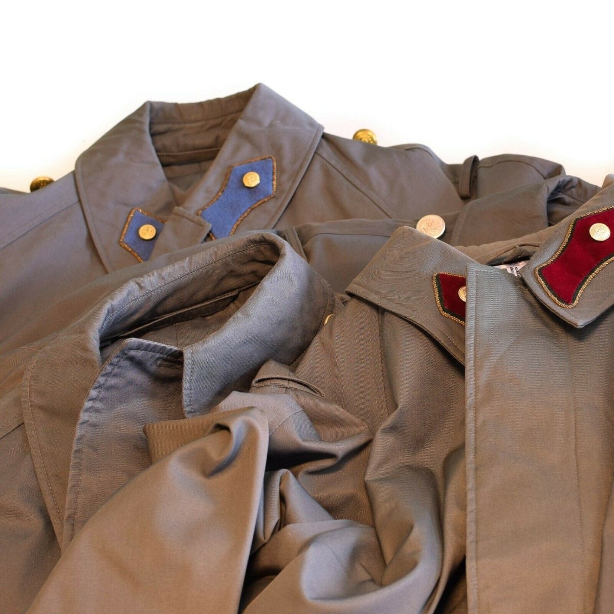 Äkta österrikiska armérock trenchcoat militär fråga lång grå jacka