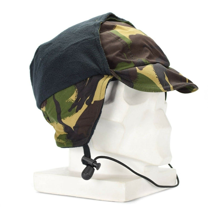 British Army Genuin DPM camo vattentät Gore-Tex keps med kallt väderfoder och justerbar hakrem.