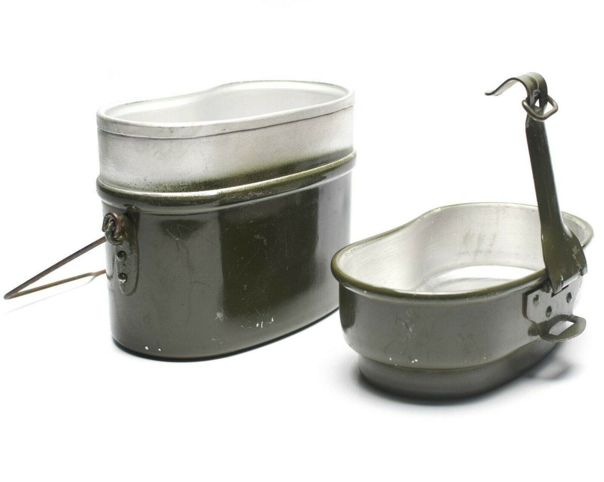 Äkta ungerska arméns mess kit. Aluminium Military Bowler Pot 2st Set