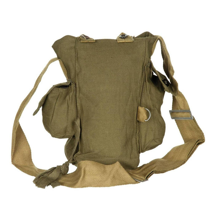 Vintage sovjetryska arméns överskottsgasmaskväska i canvas med justerbar axelrem och flera förvaringsfack.