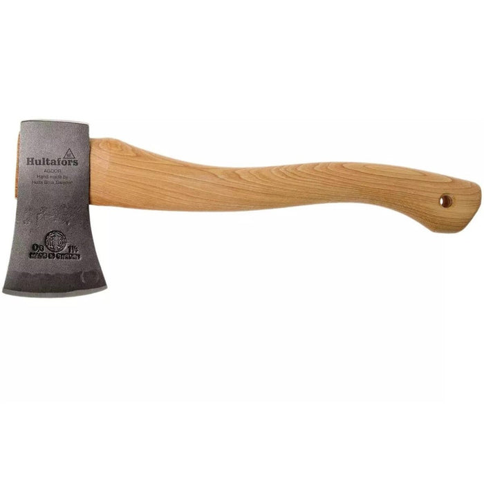 Hultafors H006SV handsmidd yxa i kolstål med slitstarkt hickoryträskaft och ergonomisk design för huggningsuppgifter