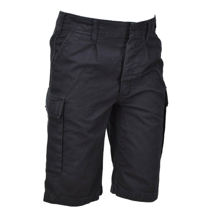 Svarta knälånga militärbermudashorts med cargofickor, slitstarkt tyg och justerbart midjeband för utomhusbruk.