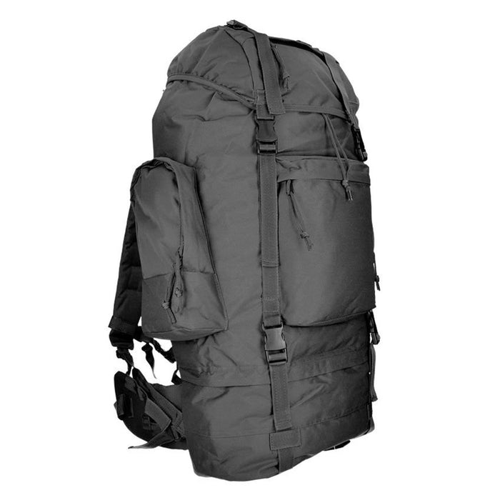 Svart MIL-TEC RANGER taktisk ryggsäck med flera fack, vadderade remmar och MOLLE webbing för vandring och camping.