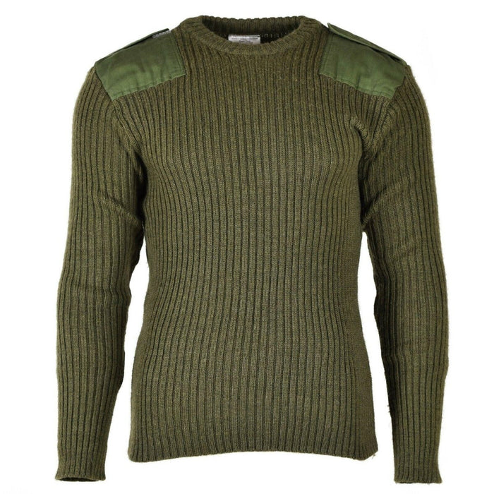 Original belgisk armégrön kommandotröja i olivull med förstärkta axlar, ribbad stickning och slitstark design.