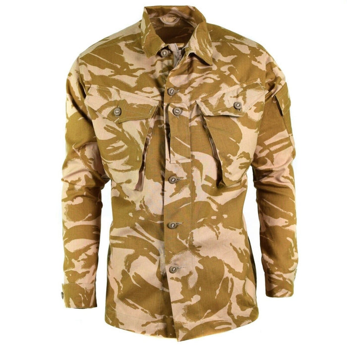 Brittisk armé desert camo stridsjacka, brandsäker, lätt, slitstark Kermel-blandning med flera fickor och justerbara muddar.
