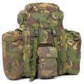 Original British Military Tactical Rackpack Woodland Camo 90 liter sidofickor