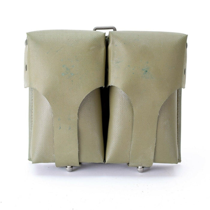 Original tysk armétidningspåse med dubbel ammunition i olivgrönt PVC-belagt vattentätt och hållbart material