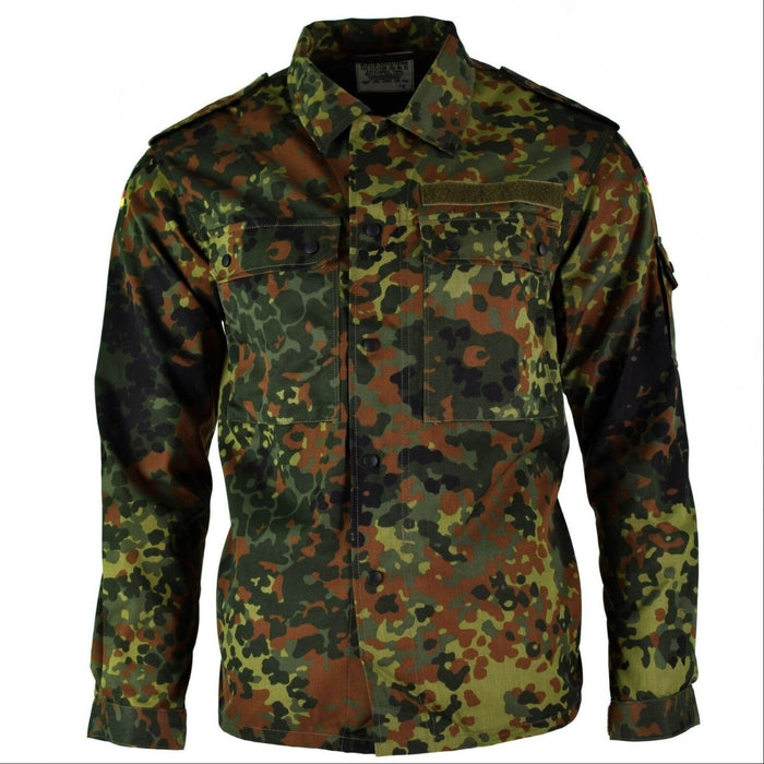 Original tysk armé flecktarn camo taktisk stridsskjorta med dragkedja, bröst- och armfickor, epauletter och justerbara manschetter