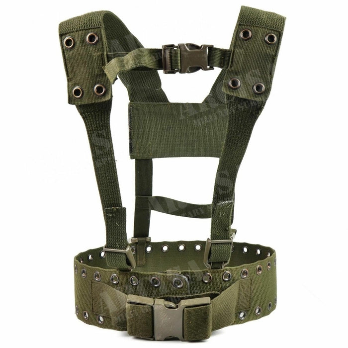 Original tysk armé webbing riggsystem tvådelad taktiskt bälte Y-remsele i oliv canvas med metallöglor och justerbara remmar