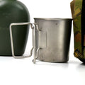 Original Nederländerna Dutch Army Canteen med Cup och Camo Cover