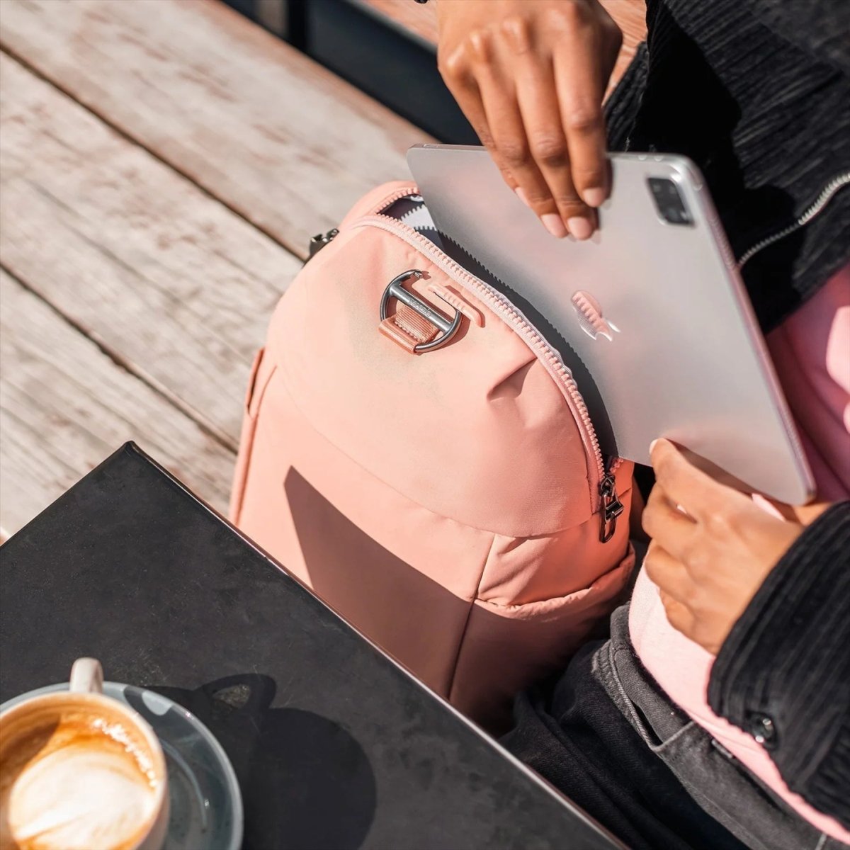 Pacsafe Citysafe CX Anti Theft 8L Ryggsäck Petite RFID Vattentålig
