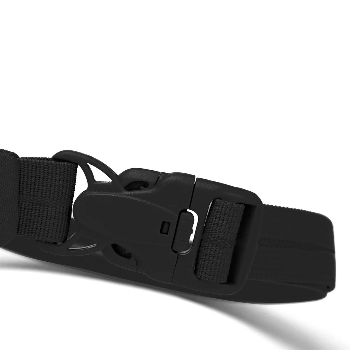 Pacsafe Go Midjepack 2,5L PFC Free Anti Theft RFID säker Sling Pack Svart