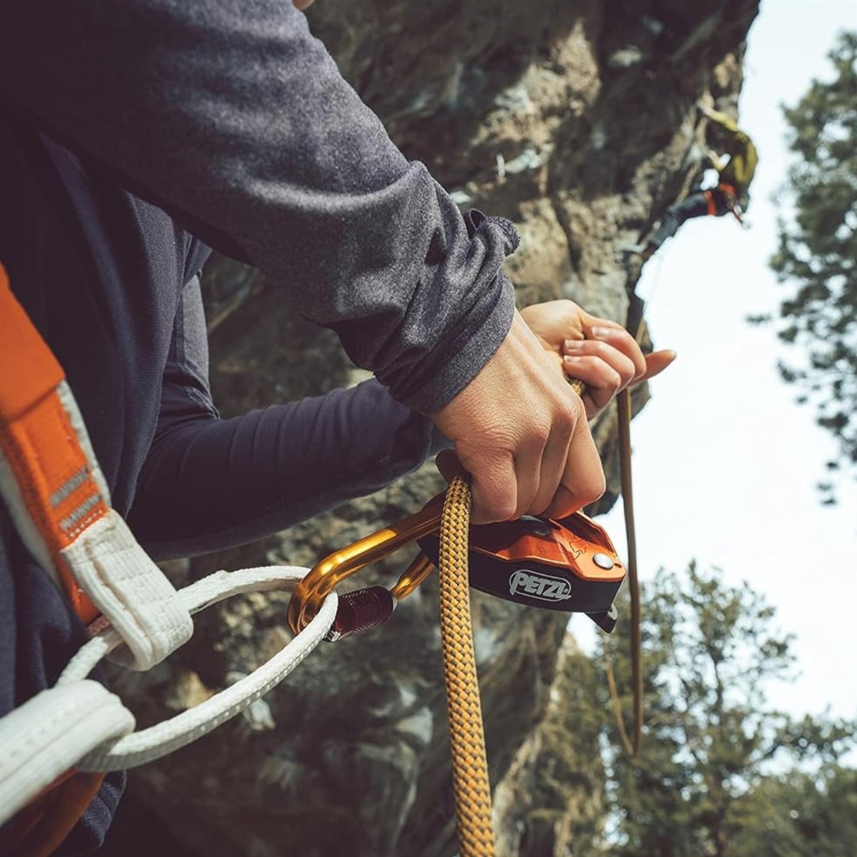 PETZL GRIGRI Belay Device Assisted Braking Rock Climbing Rappelling Orange
