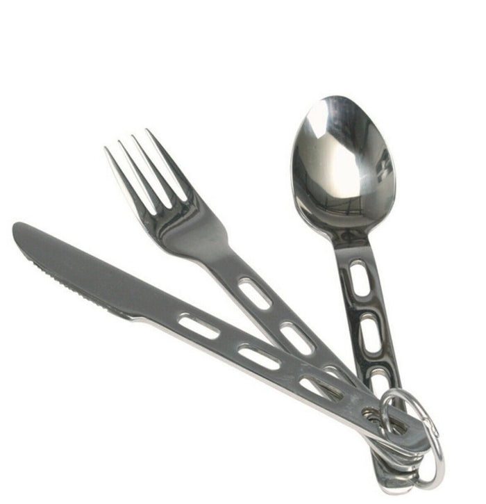 Kompakt vandringsbestickset i rostfritt stål med kniv, gaffel och sked förenade med en metallring för enkel att bära.